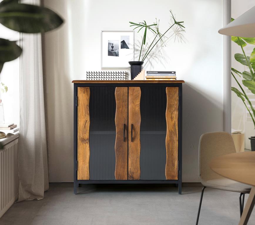 SIDEBOARD
